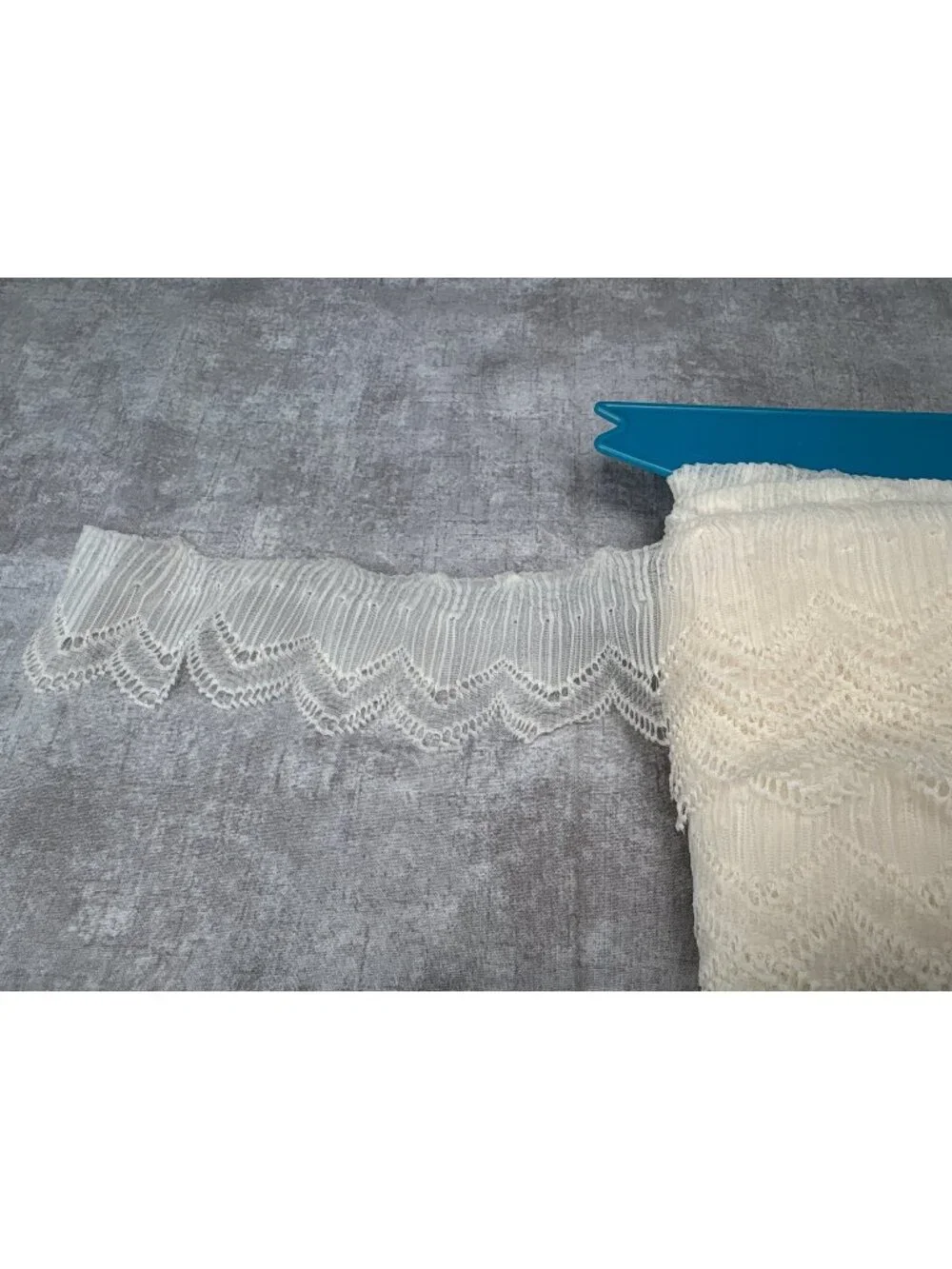 Ivory Insertion Entredeux Pleated Trim Scalloped Edge 2